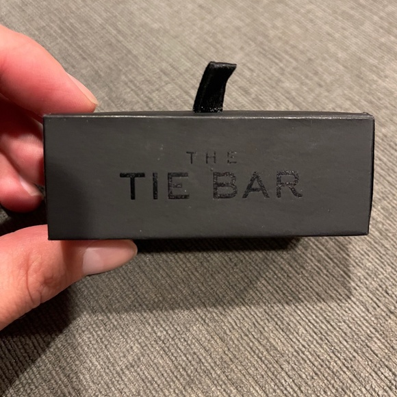 The Tie Bar Tie Clip, 1.5 inches, Dark Grey - Picture 1 of 2